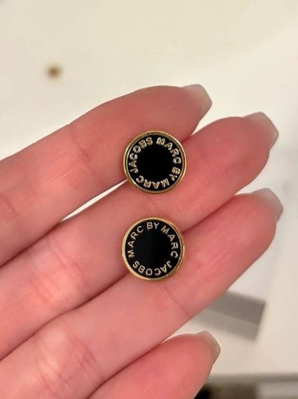 Marc by Marc Jacobs Logo Disc / Medallion Stud Earrings Black & Gold